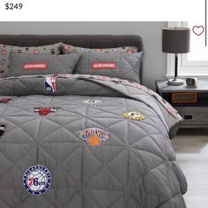 Pottery Barn Teen / Kids NBA Twin/Twin XL Bed Sheet Set + Quilt/Comforter